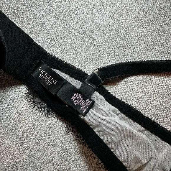 Victoria's Secret Bundle - Picture 3 of 9